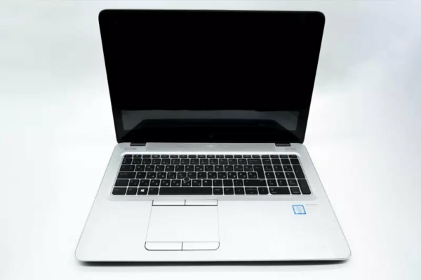 HP EliteBook 850 G3 | 15,6 colos FULL HD kijelző | Intel Core i5-6200U | 16GB RAM | 240GB SSD | Windows 10 PRO + 2 év garancia!